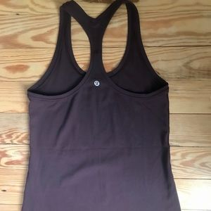 Lululemon maroon tank